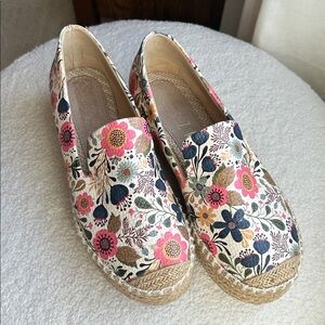 Floral Espadrilles Size 7.5
